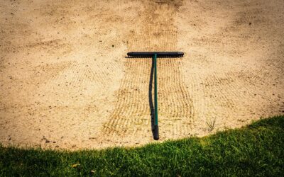 7 Easy Steps – How to Rake a Bunker?